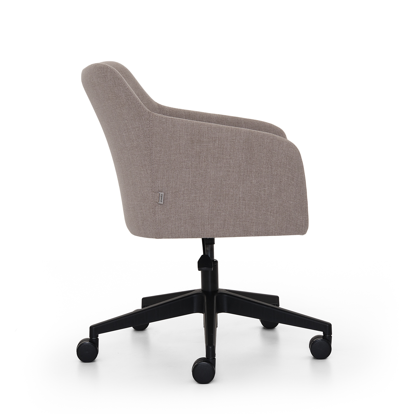 Lia-P Office Chair 3